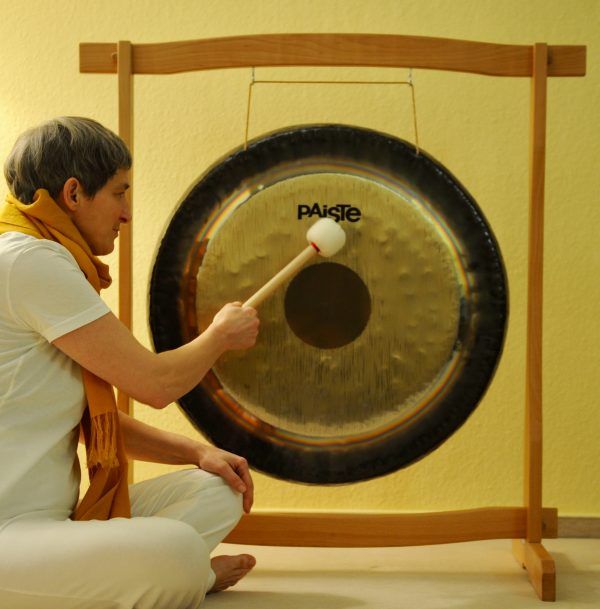 Yoga mit Gong-Meditation
